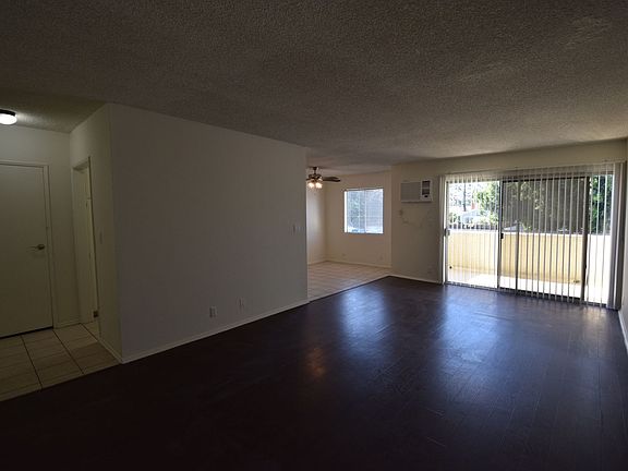 2nd image of 6115 Whitsett Ave #217