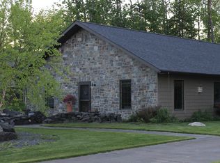 711 Crystal Dr, Duluth, MN 55811