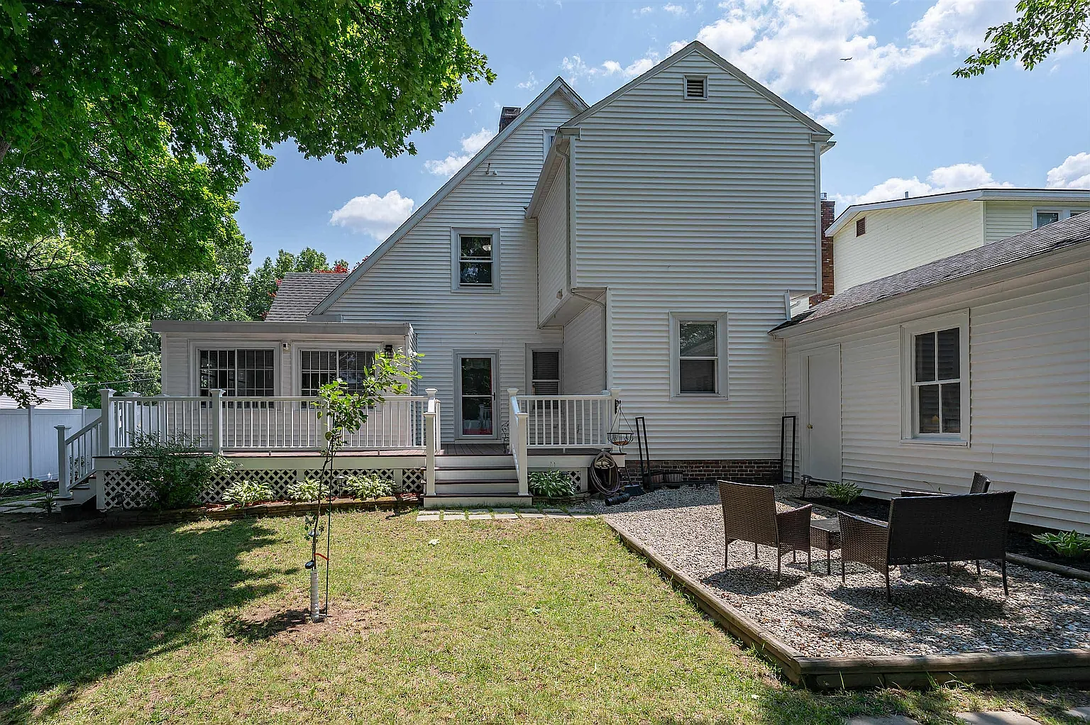 4 bed, 2519 sqft, $1,250 — Photo 2