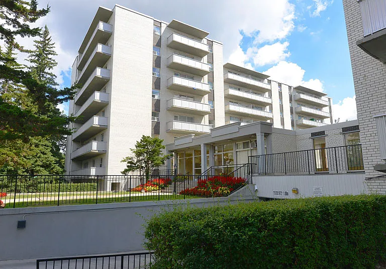 707 Finch Ave W — Photo 13