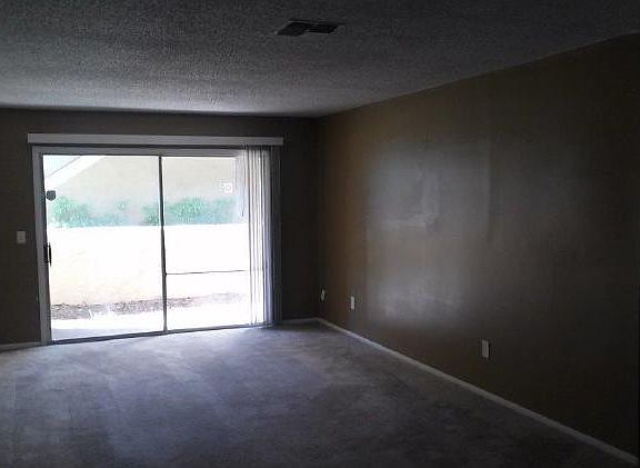 4th image of 636 Kenwick 102 Cir