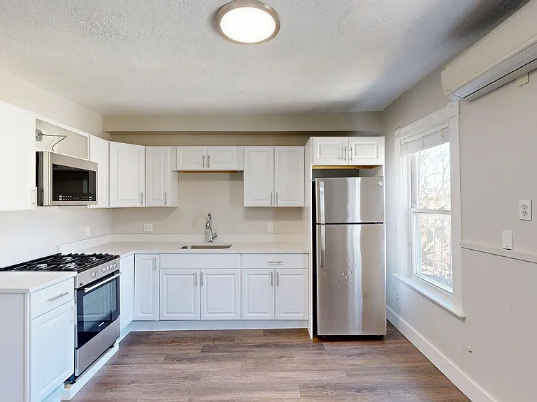 44 Morris St #2 — Photo 14