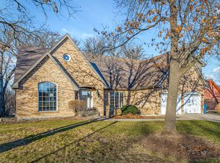 21 Holbrook Cir, Chicago Heights, IL 60411