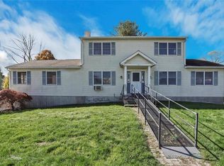 135 Pine Tree Rd, Monroe, NY 10950