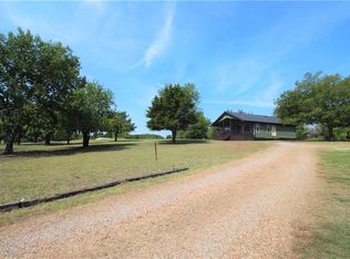 4393 State Highway 56, Bells, TX 75414