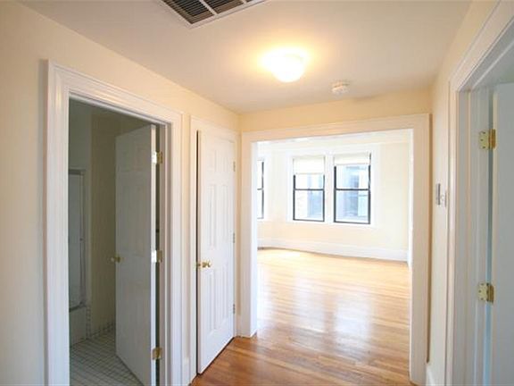 3rd image of 881 Massachusetts Ave APT 33