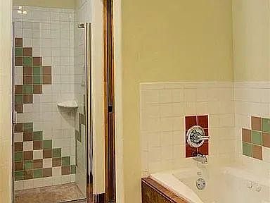 5th image of 2581 Desert Cove Pl