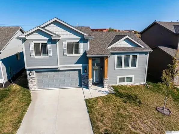 4801 N 180th Ave, Elkhorn, NE 68022