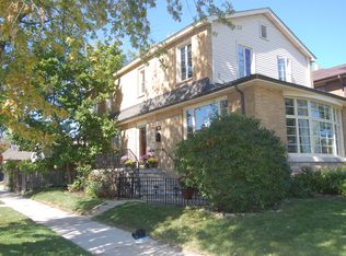 1101 N Harvey Ave, Oak Park, IL 60302