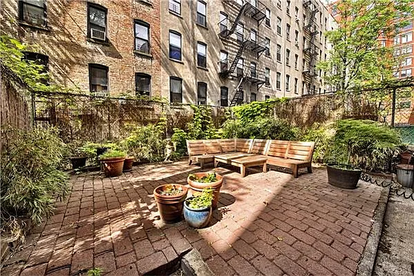 Rented by Metropolitan Res. Partners | media 26