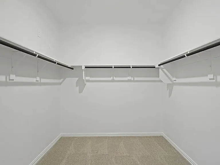 1019 Emberwood Dr — Photo 18