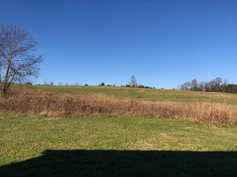 640 Old Fort Rd — Photo 2