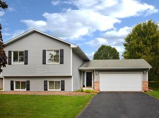 2658 Brittany Ln, Woodbury, MN 55125