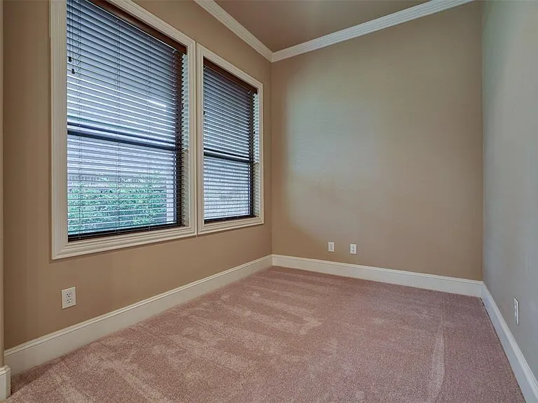 101 E Silverwood Ranch Est — Photo 18