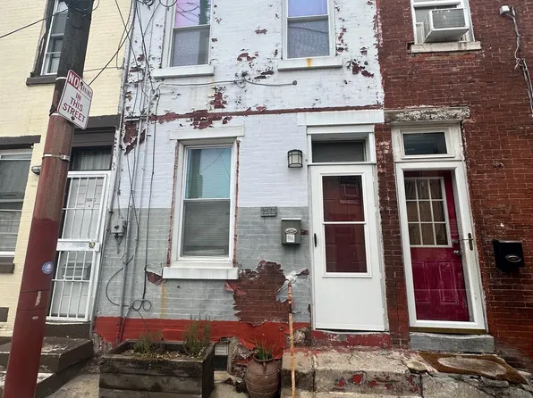 2030 Waterloo St, Philadelphia, PA 19122