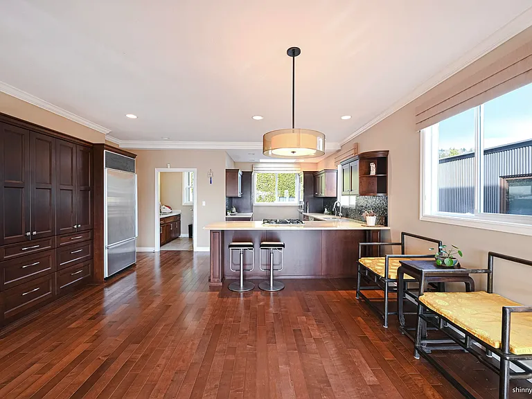 2557 Lawson Ave — Photo 24