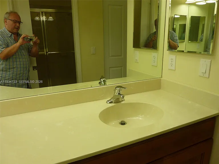 3500 Oaks Clubhouse Dr #308 — Photo 46