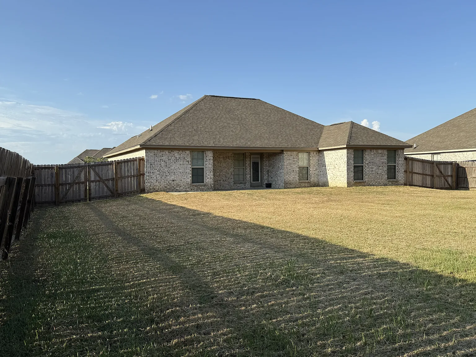 3 bed, 1505 sqft, $2,300 — Photo 4