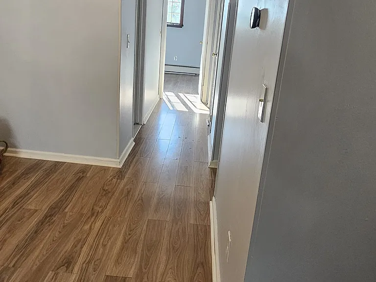 21 Sunset Ave #1 — Photo 1