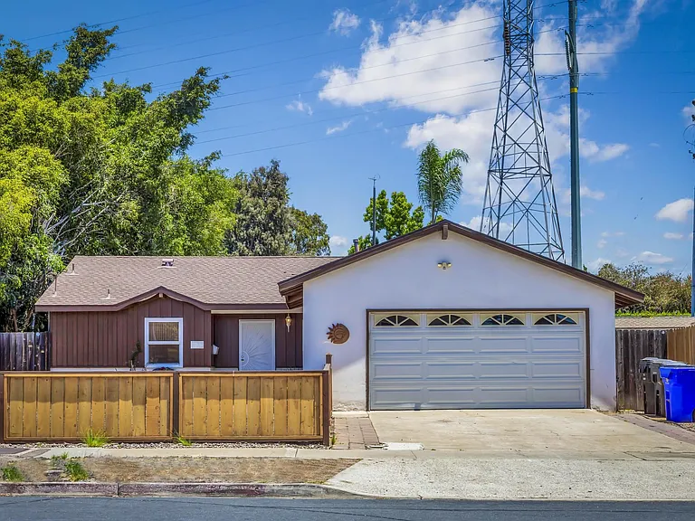 4191 Mount Everest Blvd — Photo 41
