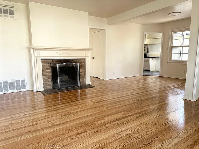 6539 Blucher Ave — Photo 4