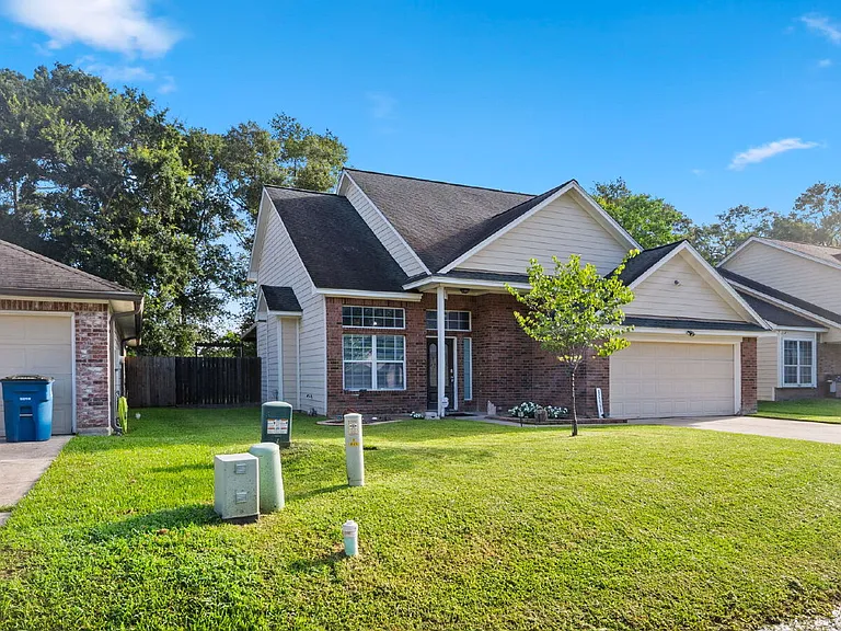 16453 Ryan Guinn Way — Photo 2