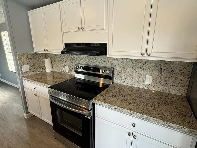 9017 Taub Rd #I — Photo 11