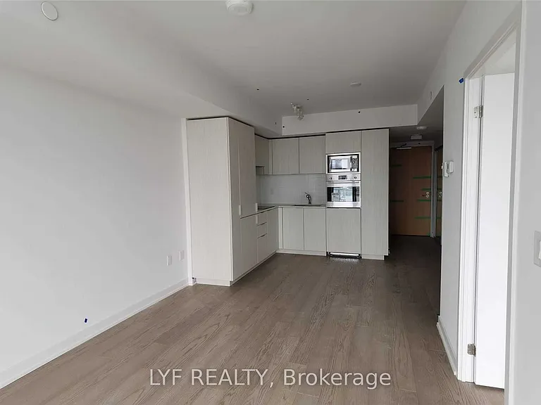 11 Wellesley St W #3103 — Photo 8