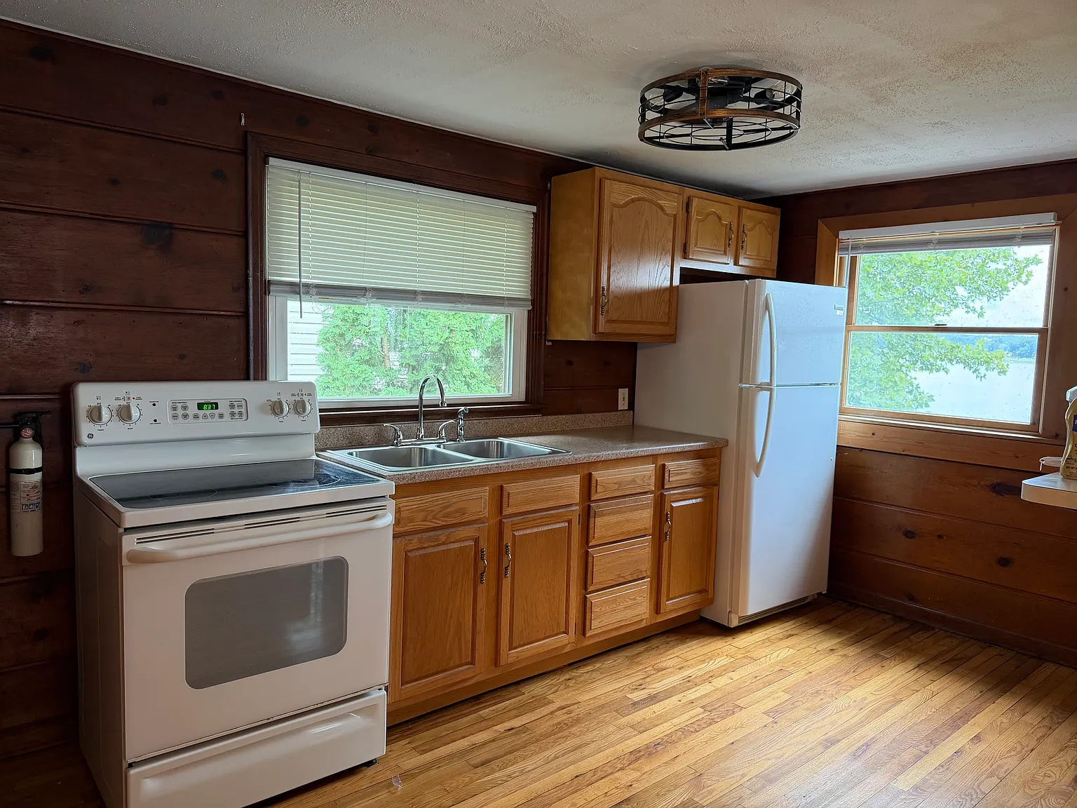 2 bed, 900 sqft, $1,500 — Photo 4