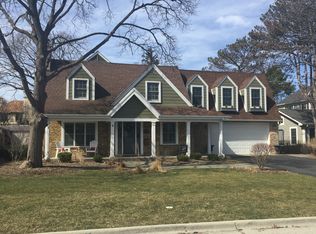 614 Windsor Rd, Glenview, IL 60025