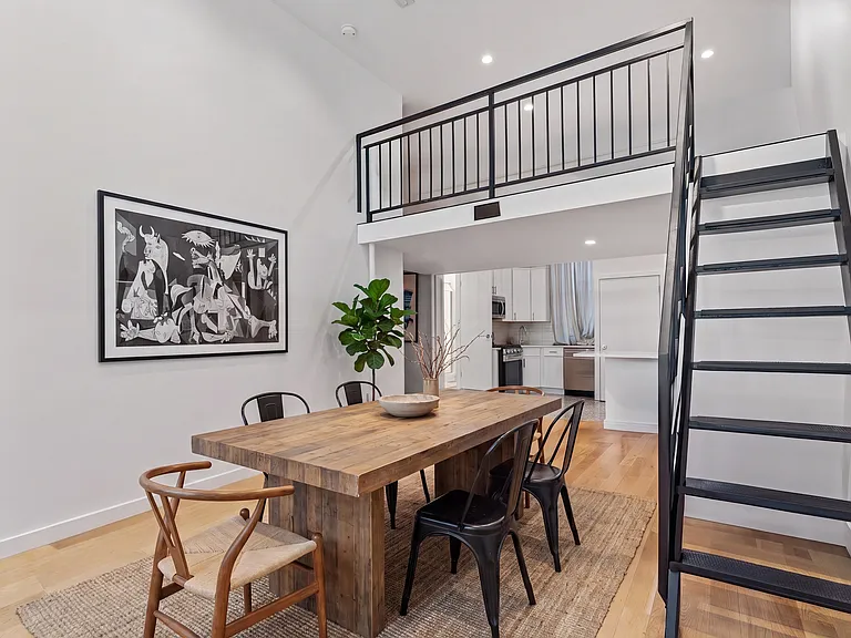 297 Church St #2 — Photo 4