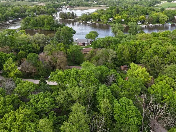 Lt1 GOLF DRIVE, Waterford, WI 53185