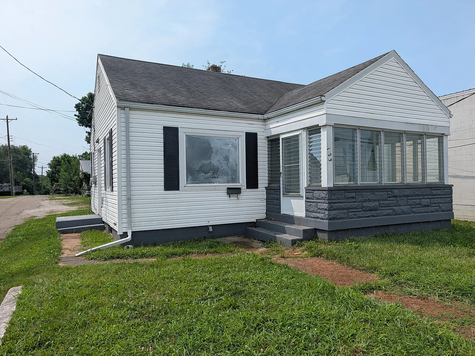 2 bed, 749 sqft, $850 — Photo 1
