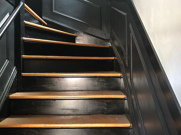 2nd image of 4013 N Avers Ave #2