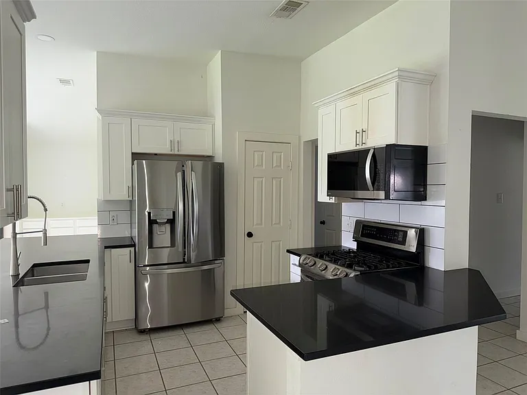 2238 Pine Cone Dr — Photo 11