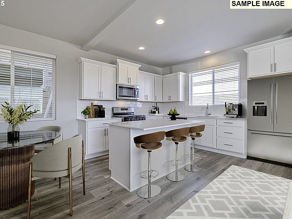 4th image of 2147 Colby Ln