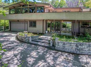 6131 Old Milford Rd, Milford, KS 66514