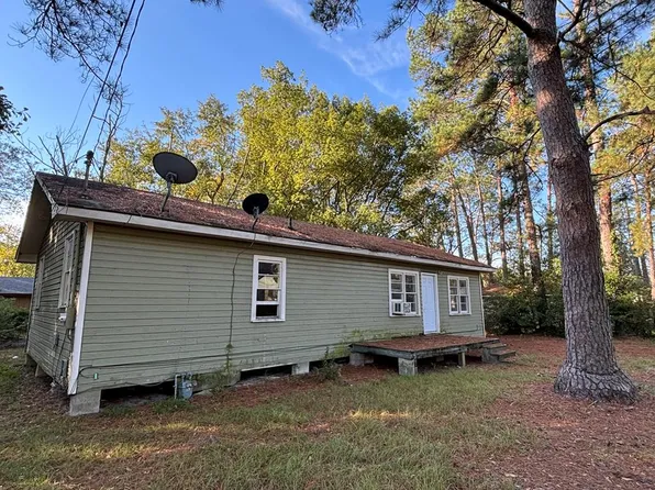 729 W 7th St, Adel, GA 31620