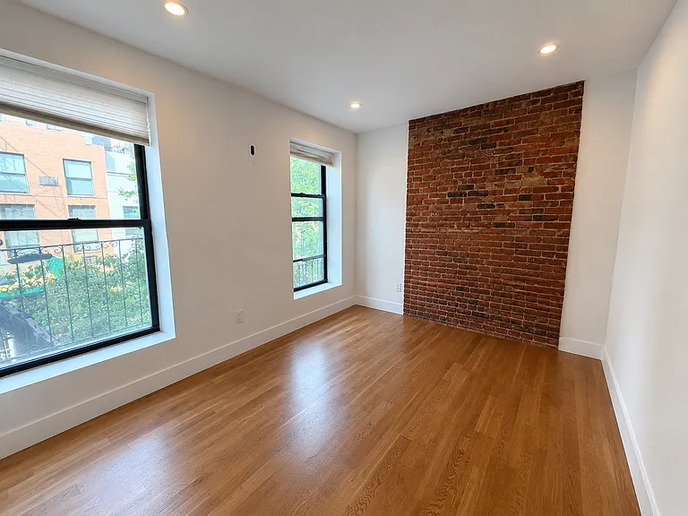 216 W 22nd St #3FE — Photo 6
