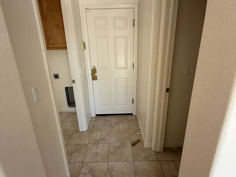702 Chandon Dr — Photo 7