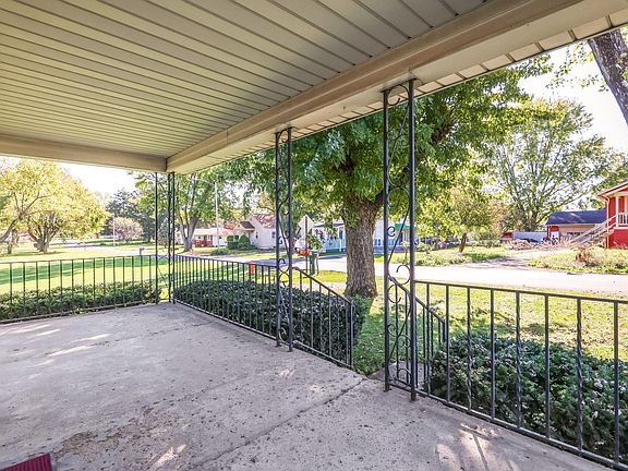 5th image of 132 Rockwell Rd