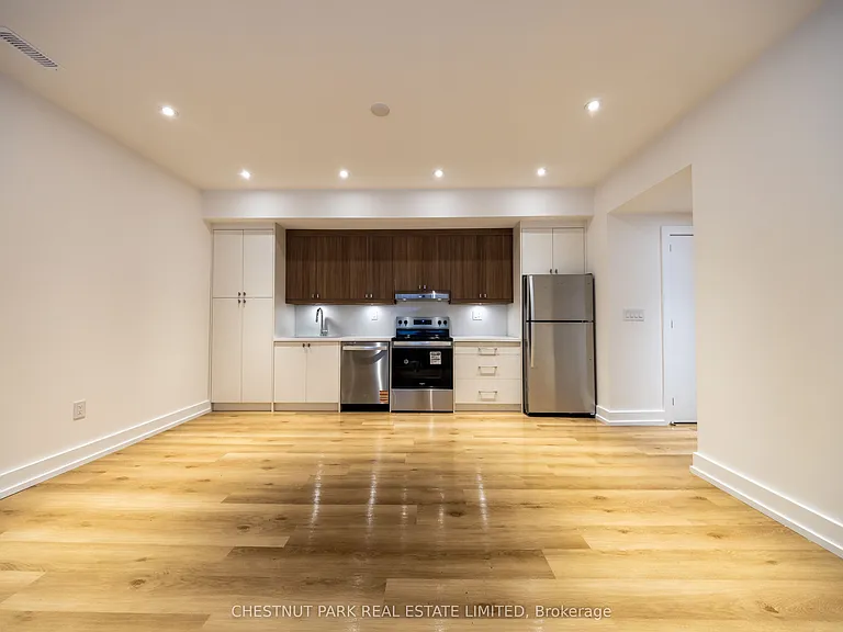 29 Hatherley Rd #A — Photo 13