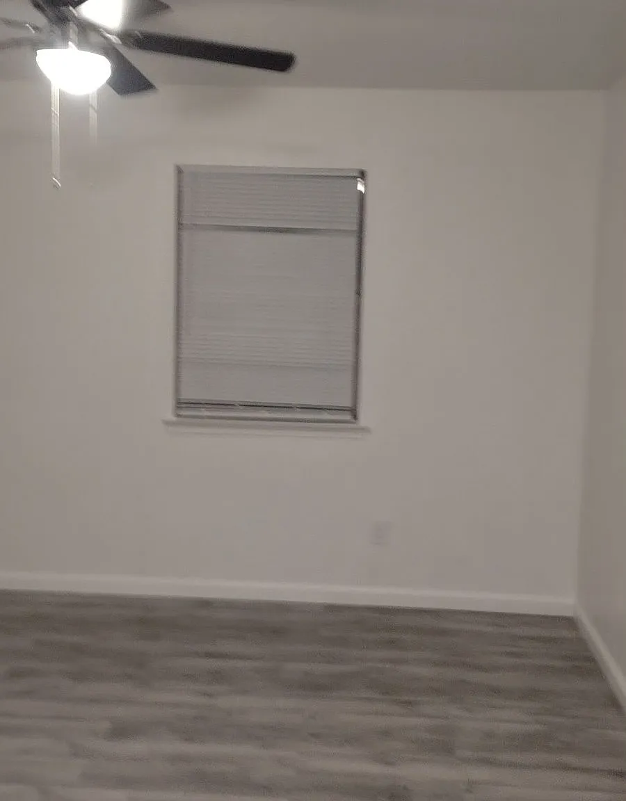 2 bed, 900 sqft, $995 — Photo 4