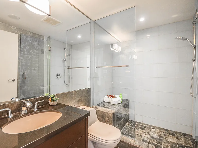 1233 Cordova St W #804 — Photo 14