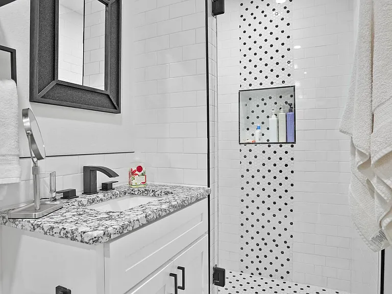 2718 Silver Ave #B — Photo 14