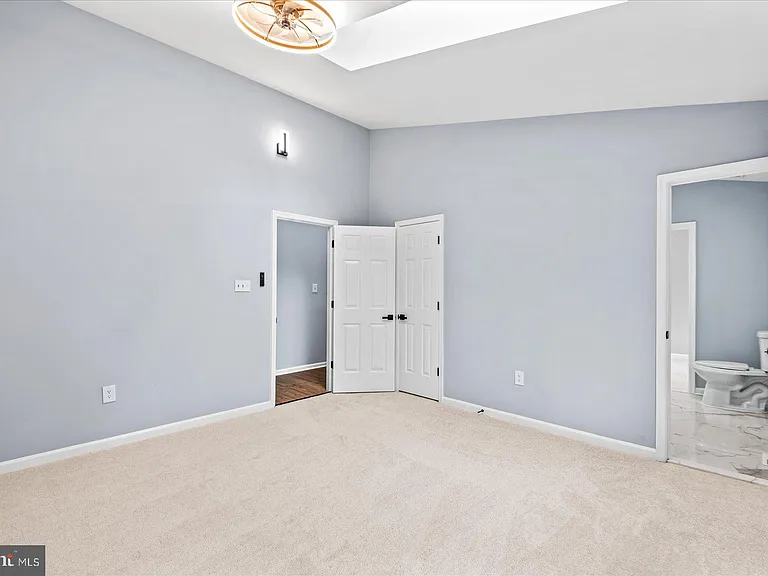 7621 River Rd — Photo 35