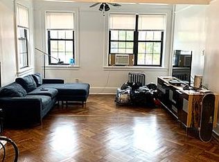 24-14 23rd St #1F, Astoria, NY 11102