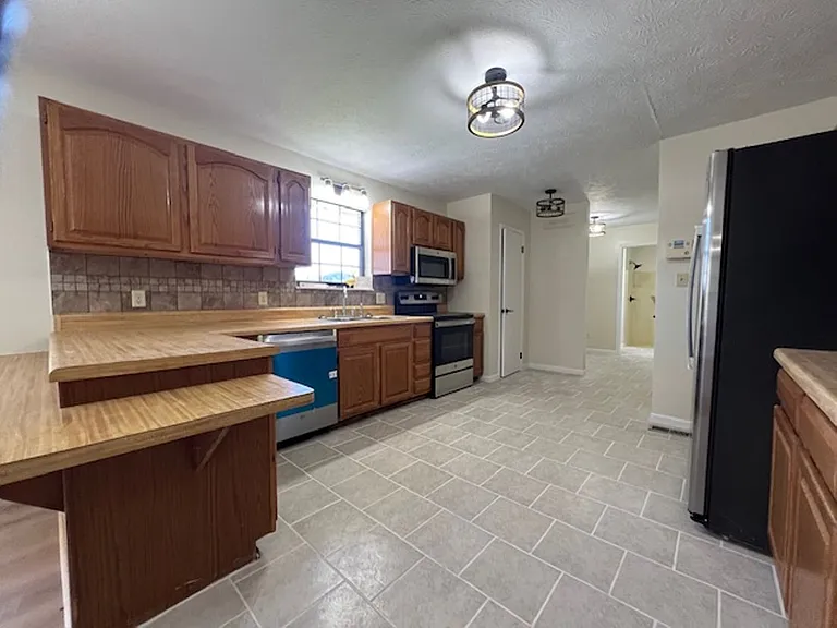2606 Dellwood Dr — Photo 8