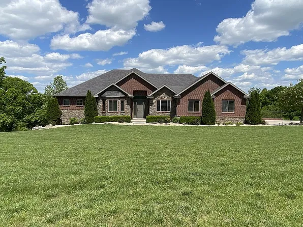 1662 Timber Lake Dr, Nixa, MO 65714