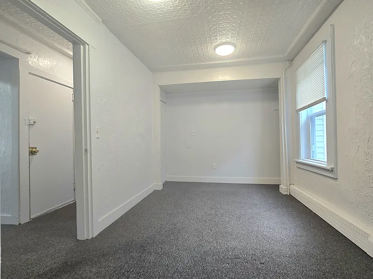 9 Cedar St #2R — Photo 10